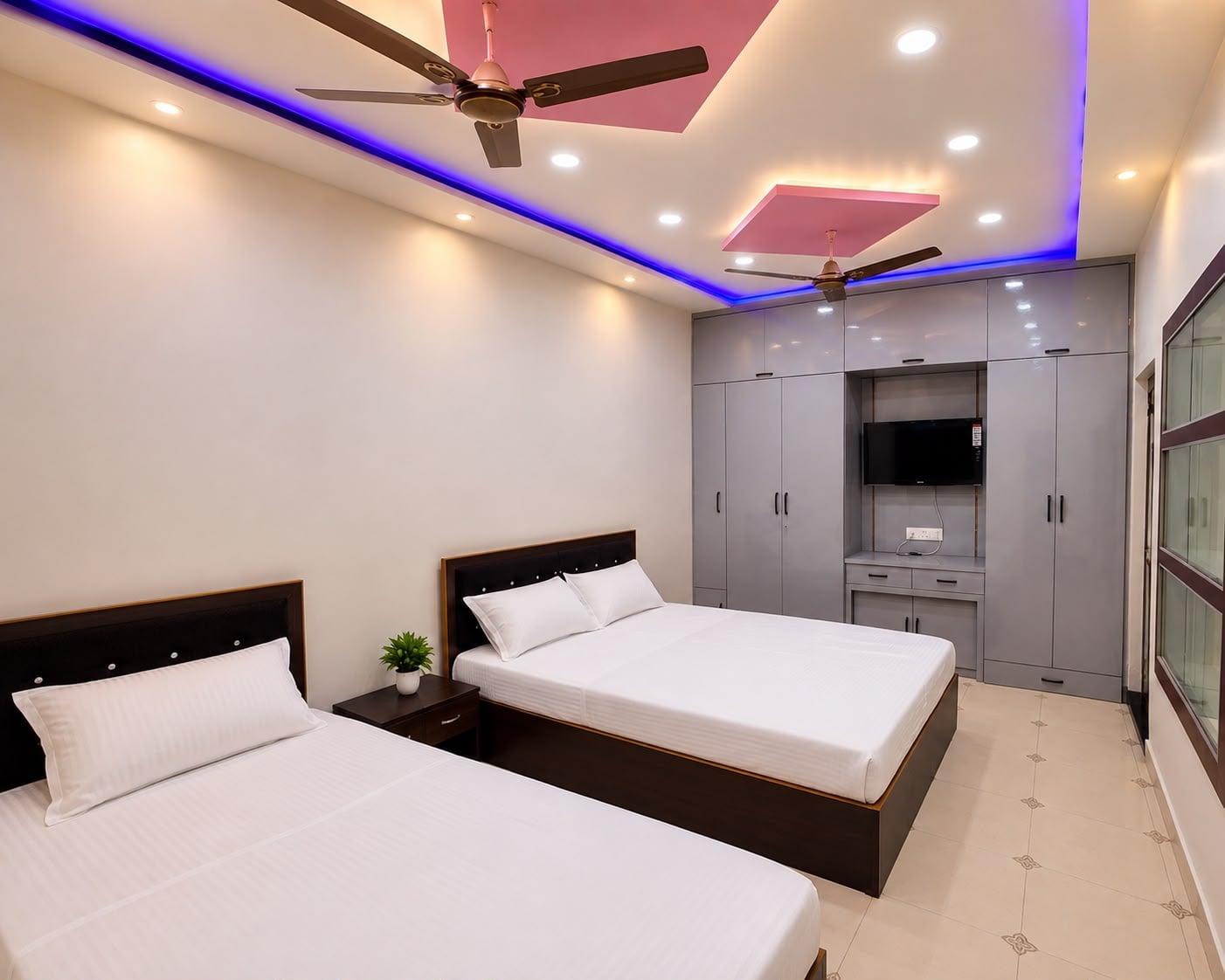 Shastri Nagar Family Bedroom 4