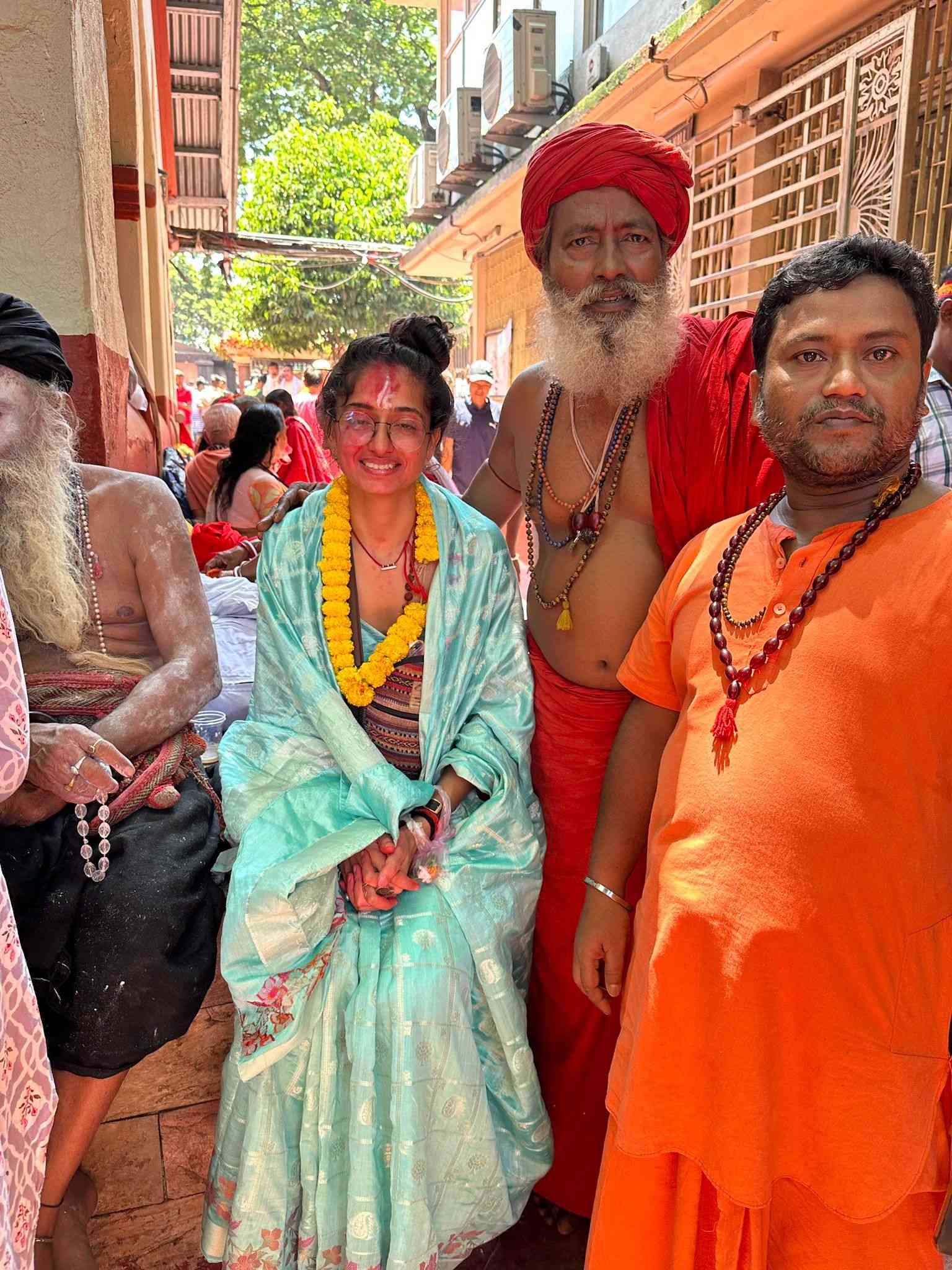 Varanasi's Safest Taxi for Women: Verified Drivers, GPS Tracking, Pink Support